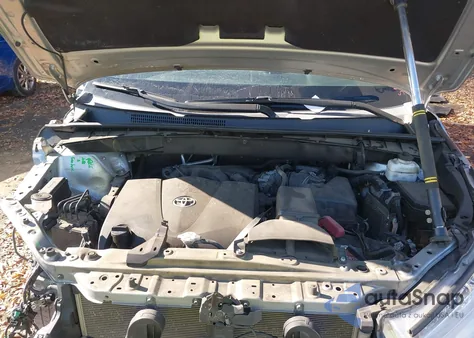 2019 Toyota Highlander Xle from USA, damaged, VIN 5TDJZRFH1KS567507